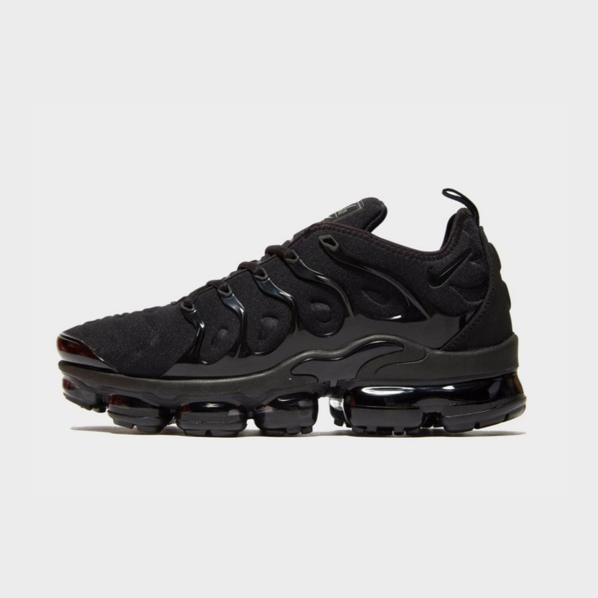 Nike Air Vapor Max Plus “Triple Black”